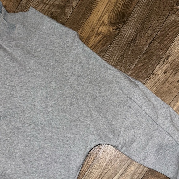 SOLD 💕Reformation Grey Mock Neck Oversized Pullover Sweatshirt - Picture 4 of 11